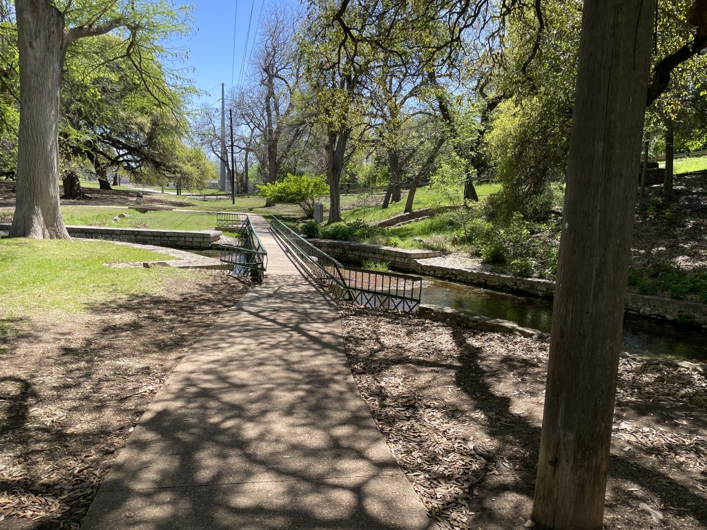 Landa Park - Walkway