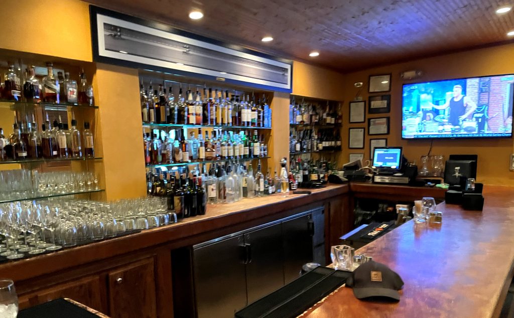 Myron's Steakhouse - Bar