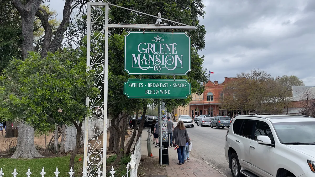 Gruene Mansion Inn Street Sign